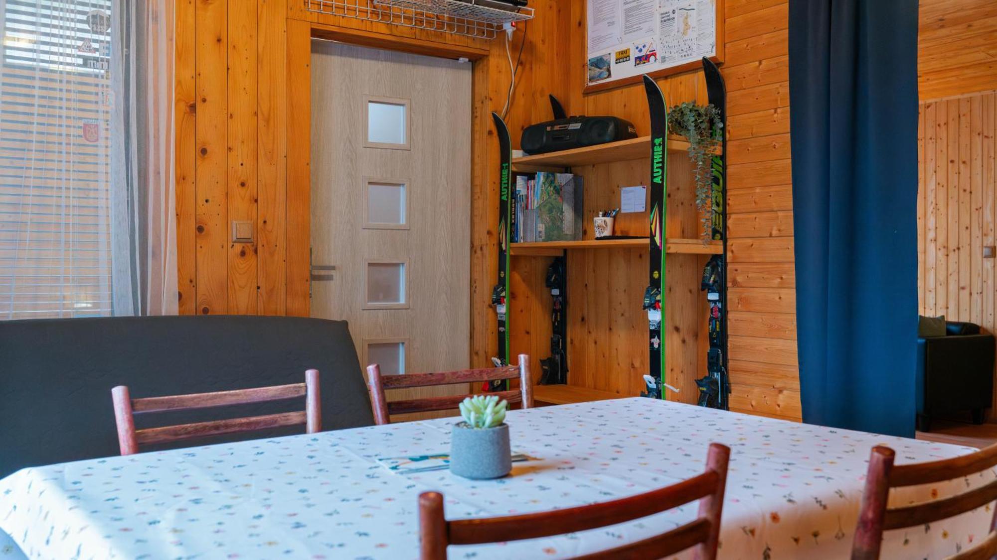 Ski House Jursport Zavazna Poruba ภายนอก รูปภาพ