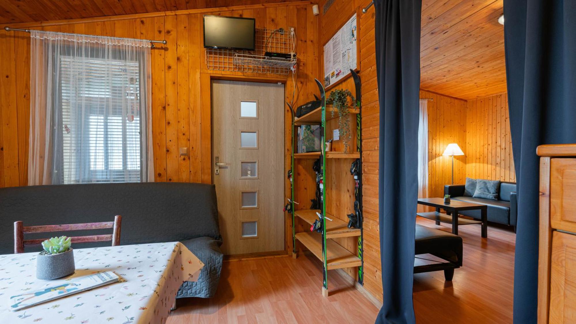Ski House Jursport Zavazna Poruba ภายนอก รูปภาพ